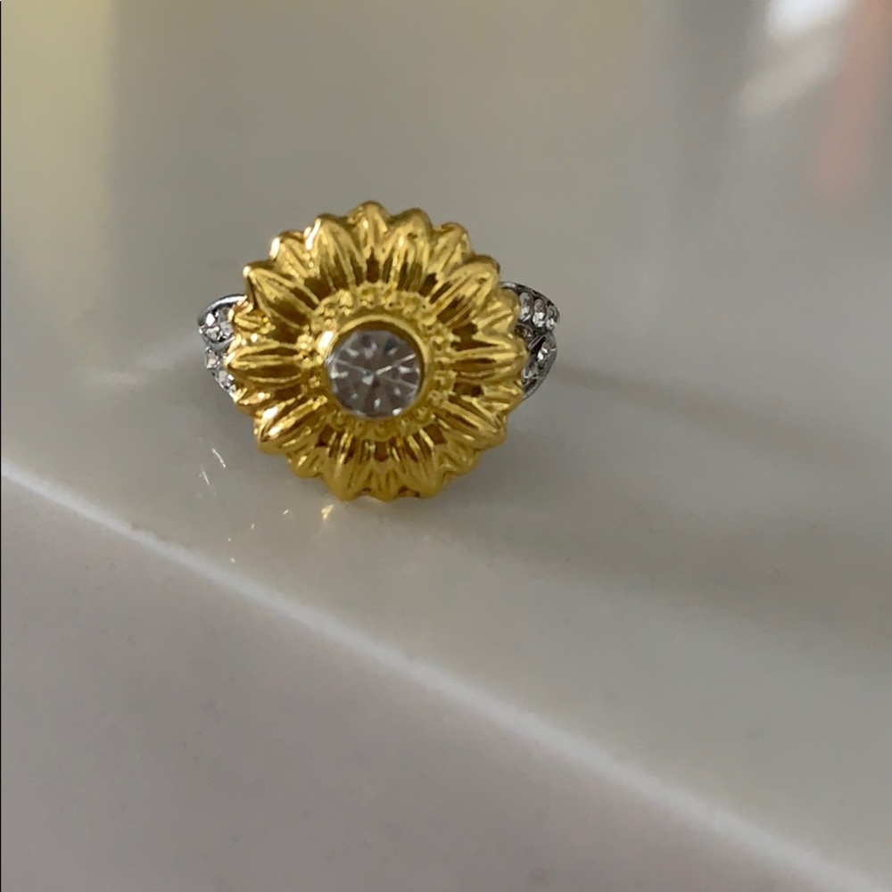 Sunflower ring